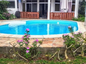 TAHITI - Piafau Cottage Pool & View
